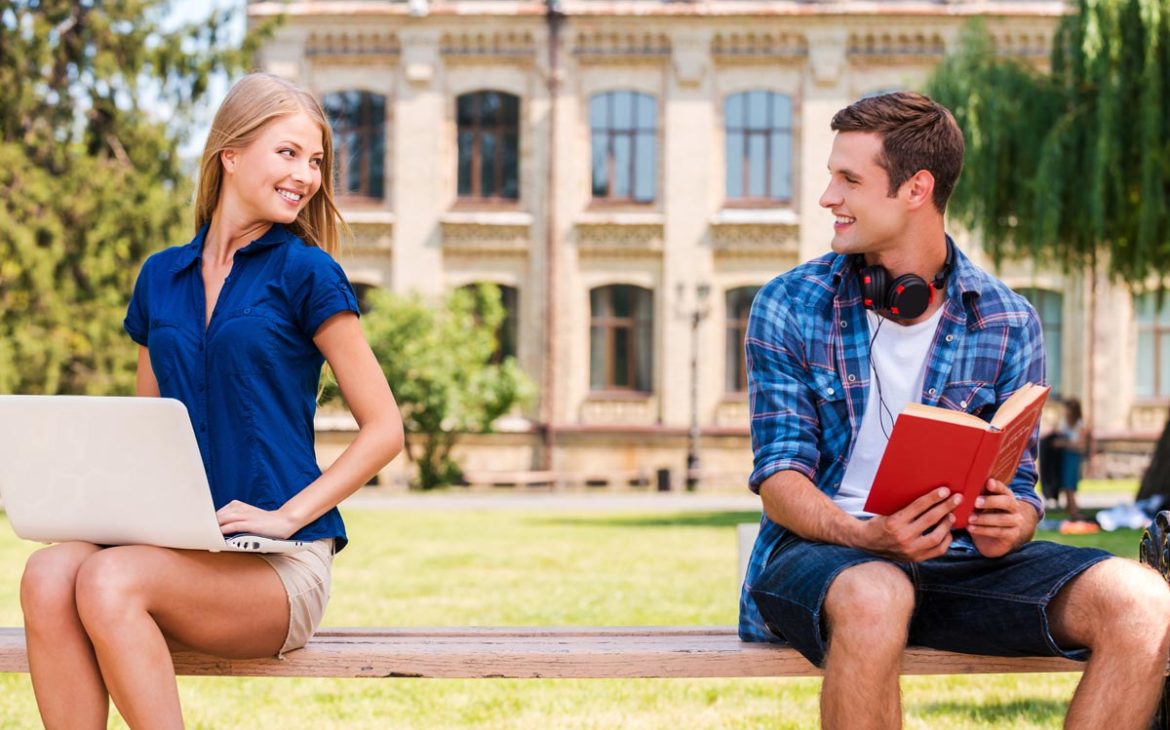 Frau ansprechen an der Uni